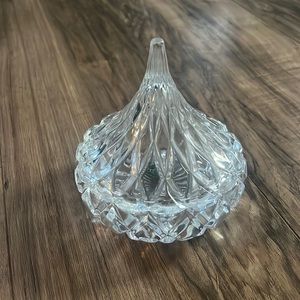 Godinger Hershey’s Kisses Crystal Kiss Candy Dish
